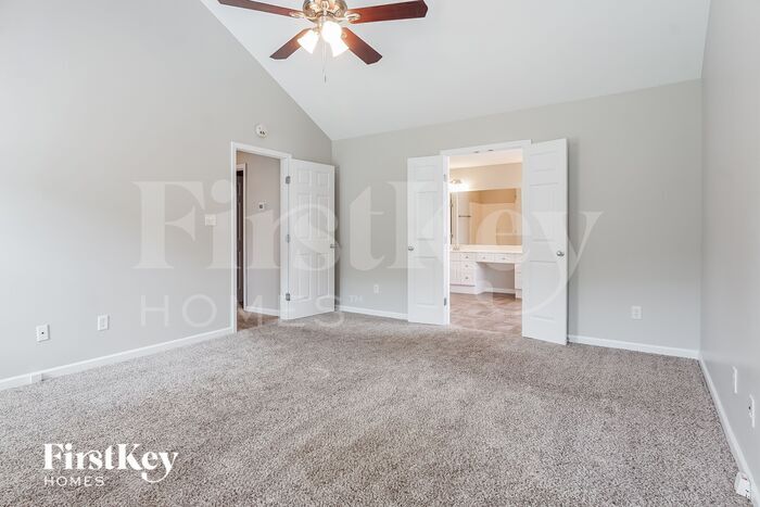 Building Photo - 531 Forest Lakes Dr