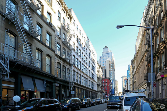 Building Photo - Tribeca Court