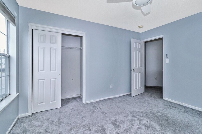 Building Photo - Beautiful 5 bedroom home in Grassfield Area of Chesapeake, VA