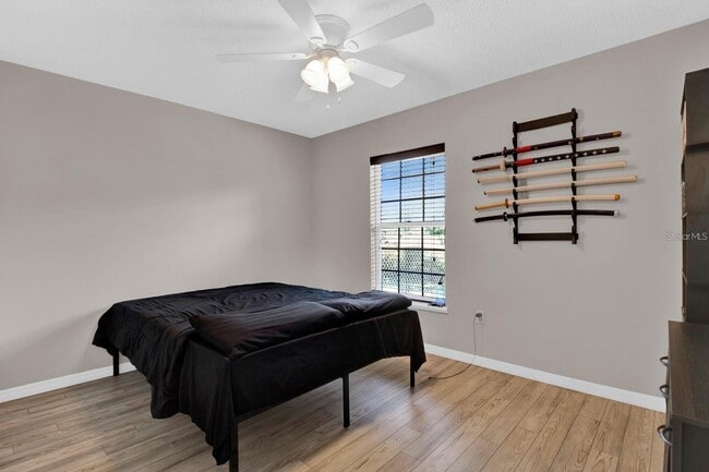 Building Photo - 905 Gascony Ct