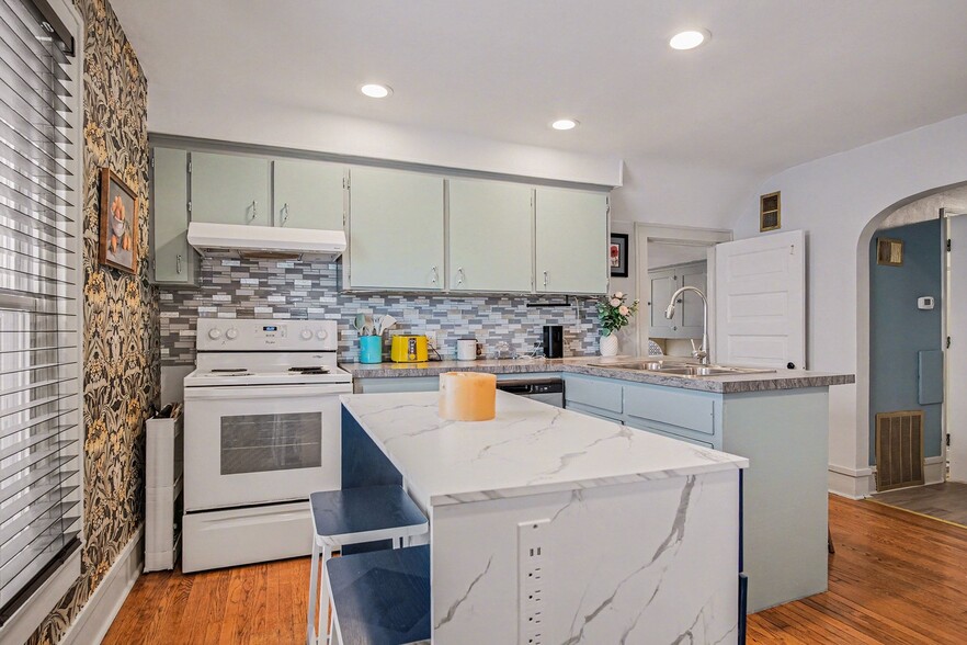 Building Photo - 514 Glenwood Ave SE