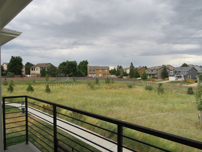 Building Photo - Beautiful Newer 2 Bedroom Condo in Briargate Area