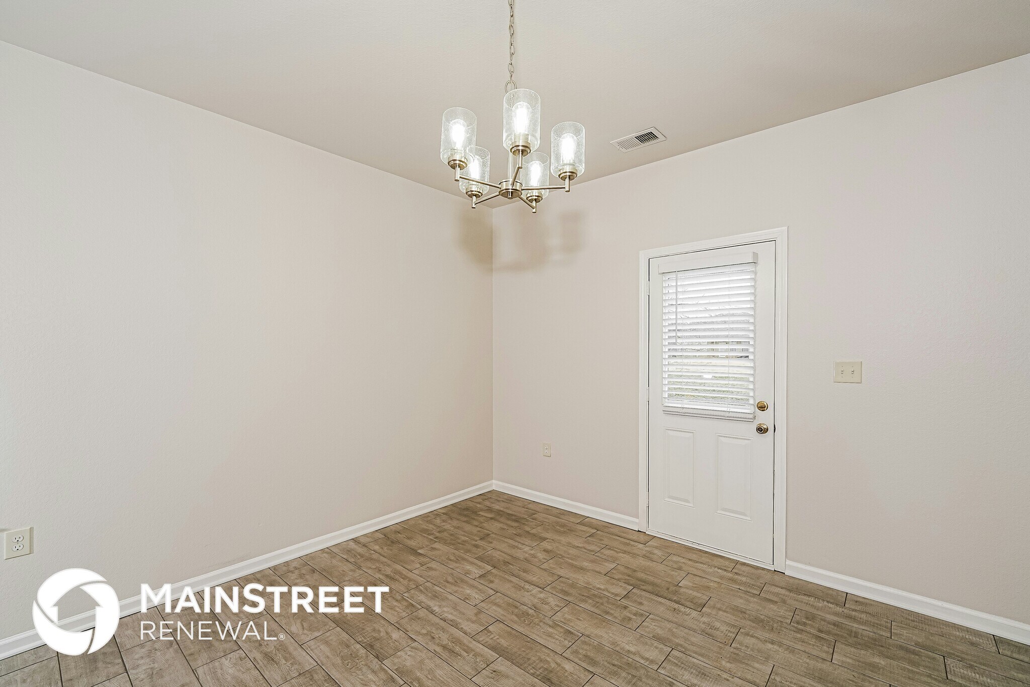 Building Photo - 360 Clover Cir