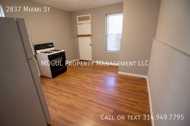 Building Photo - 2837 Miami St