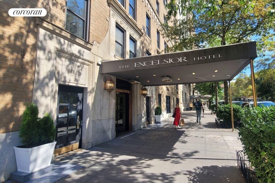 Building Photo - 45 W 81st St