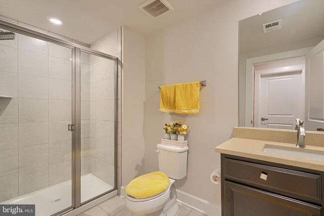 Building Photo - 7142 Starmount Ct