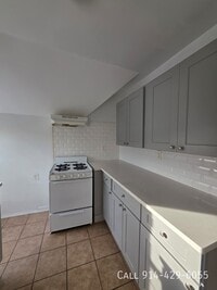 Building Photo - 35 Altonwood Pl