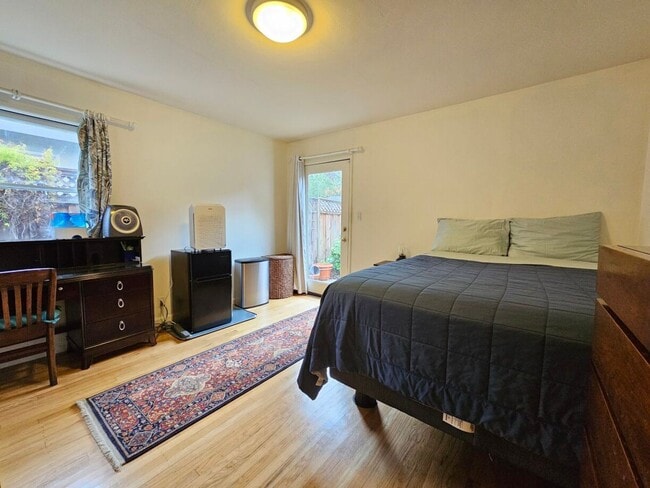 Building Photo - Charming 3 Bedroom Home in Southgate Neigh...
