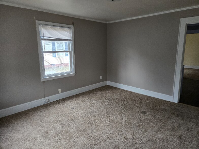 Building Photo - 824 Wabash Ave