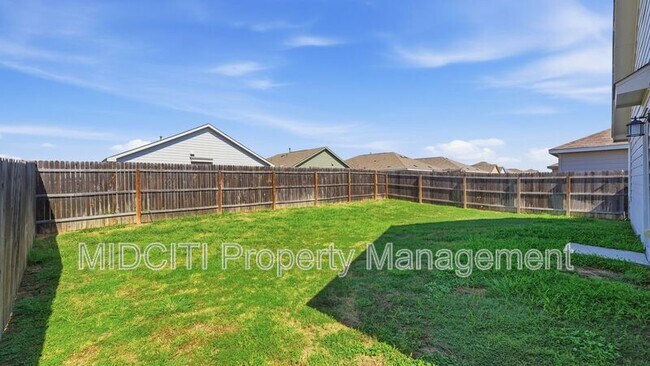 Building Photo - 466 Fairy Duster Dr