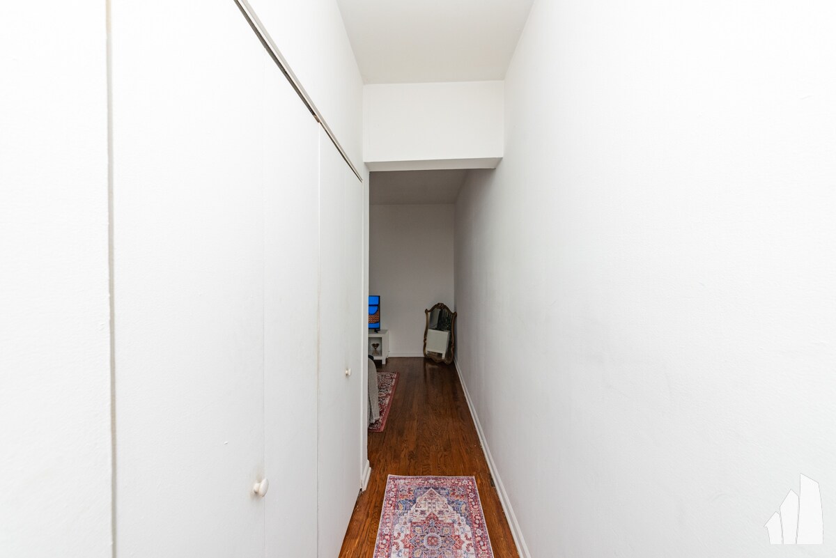 Building Photo - 3024 N Halsted St