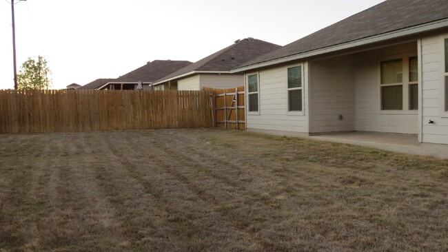 Building Photo - Beautiful Killeen Rental – Comfort and Con...