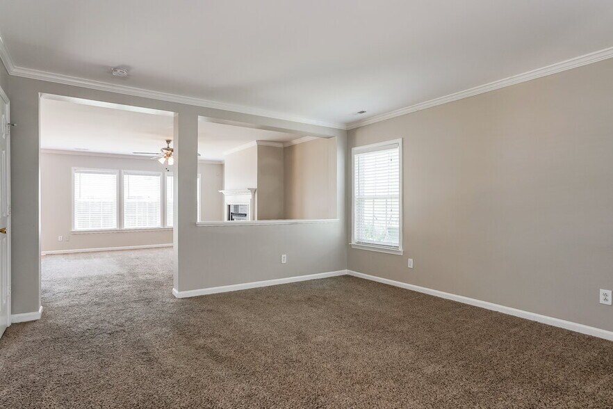 Building Photo - 4028 Oatgrass Ln
