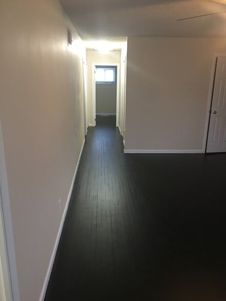 Building Photo - 2451 Danz Ave
