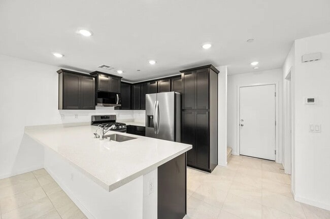 Building Photo - Gated 2025 Lennar Townhome | 3 Bed | 2-Car Garage