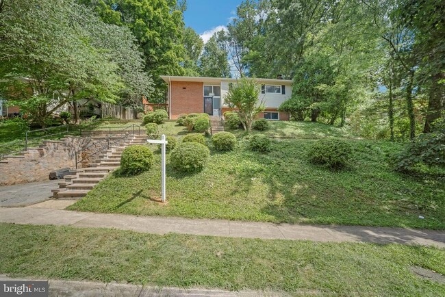 Building Photo - 7826 Glenister Dr
