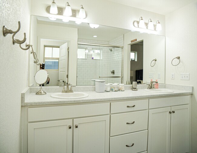 Building Photo - 6797 Backcountry Lp