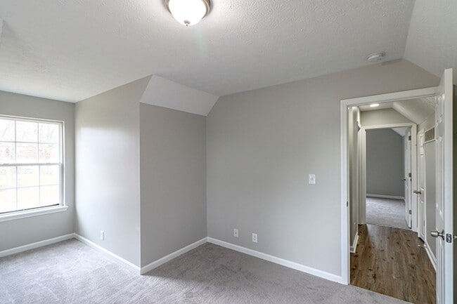 Building Photo - Newly updated 3 bedroom and 2 bath Cape Cod