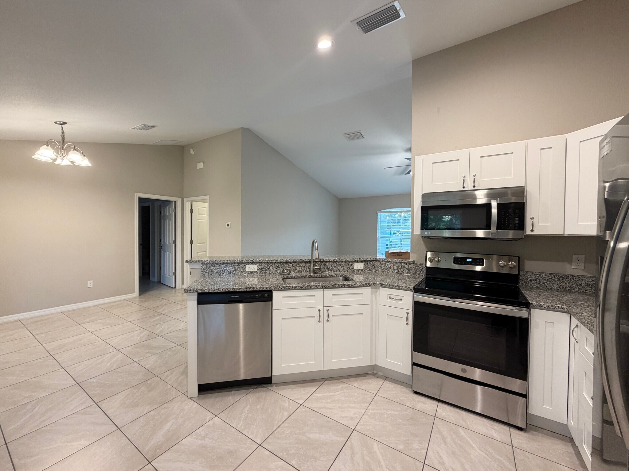 Building Photo - 7 Juniper Pass Way