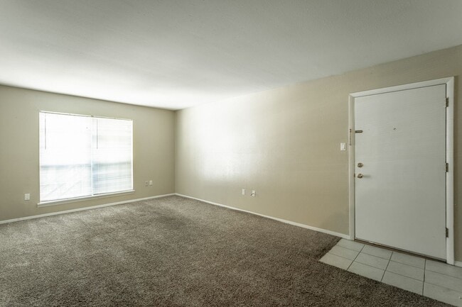 Building Photo - 1 bedroom 1 bath in Signal View