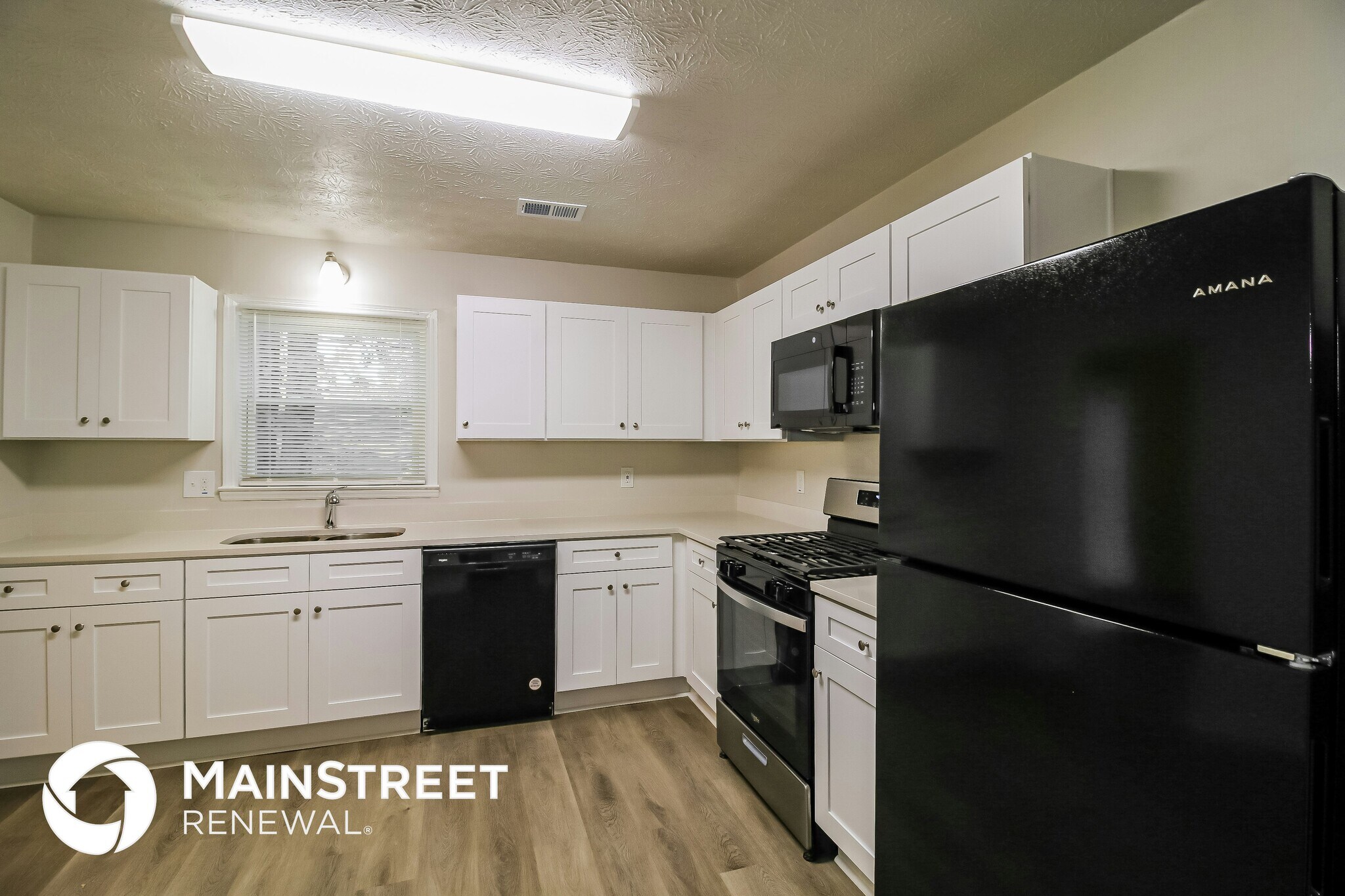 Building Photo - 785 Redland Dr