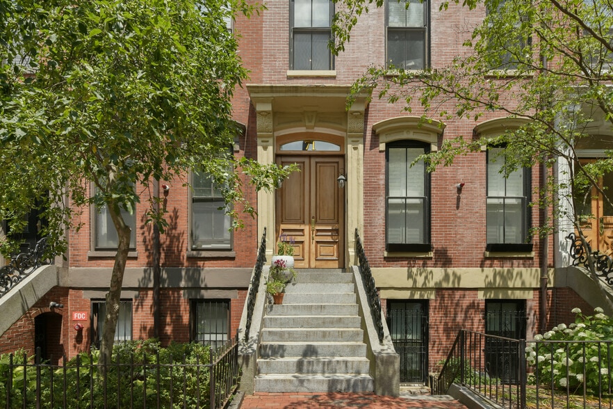 Building Photo - 71 Rutland St