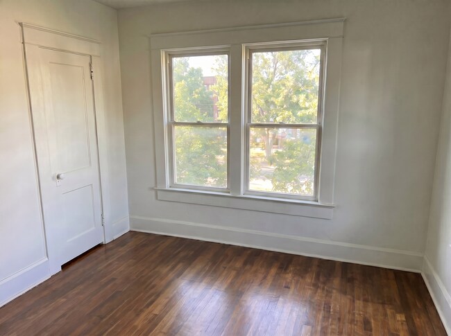 Building Photo - 3 Bed / 1 Bath Home for Rent – $1,280/Month - Housing Vouchers Welcome!