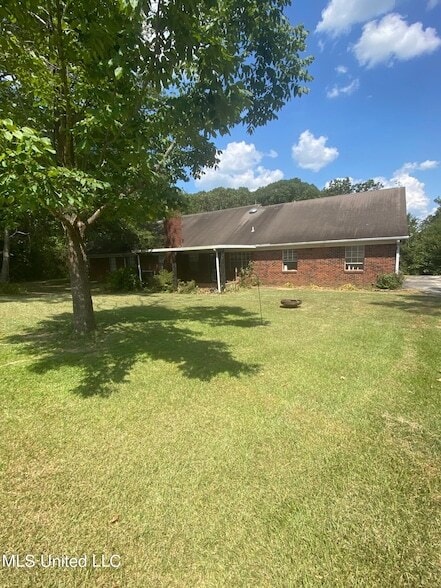 Building Photo - 144 Vaughn Ln