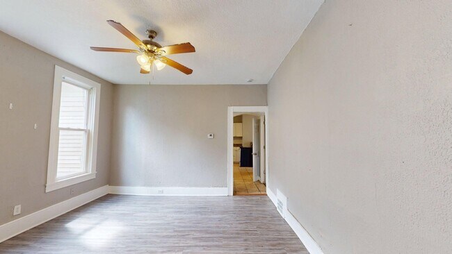 Building Photo - 6011 Pear Ave