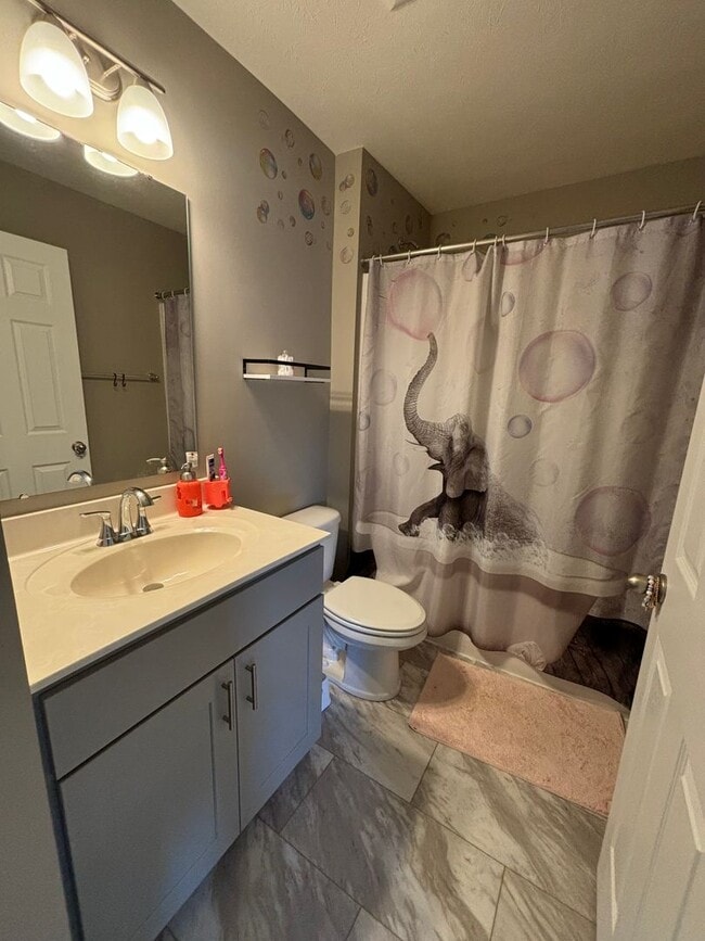 Building Photo - Beautiful 3 Bedroom Home in North Fayette!