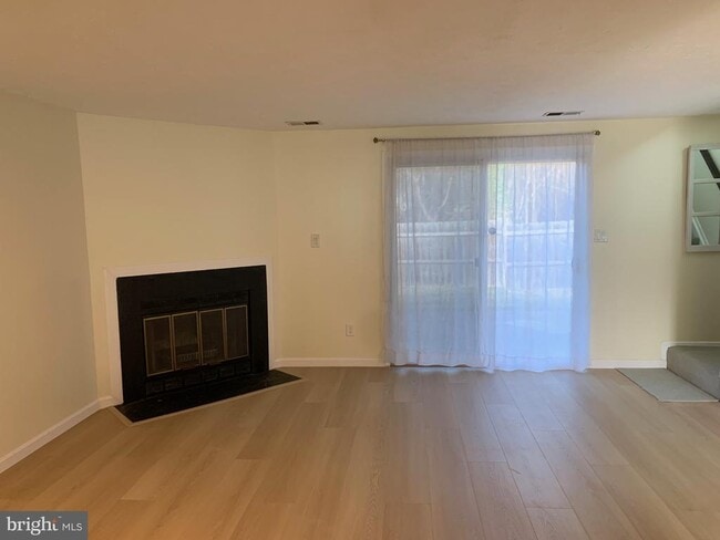 Building Photo - 1126 Pewter Ct