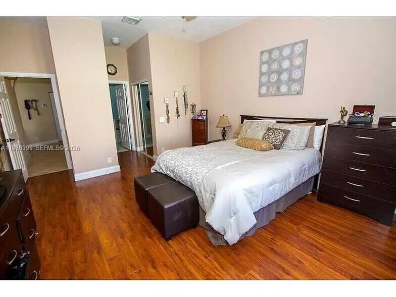 Building Photo - 4427 NW 41st Pl