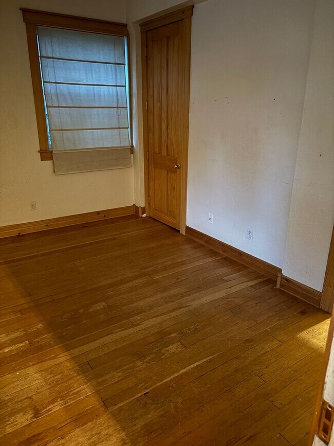 Building Photo - 2002 Baseline Rd