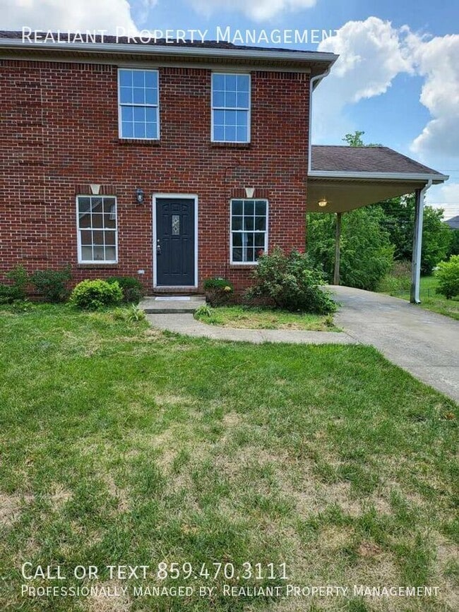 Primary Photo - 223 Tanbark Dr