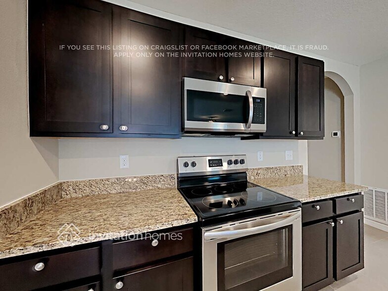 Building Photo - 36178 Jenny Lynne Cir