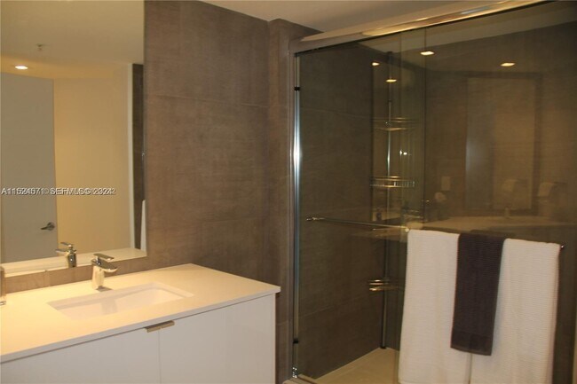 Building Photo - 2080 S Ocean Dr