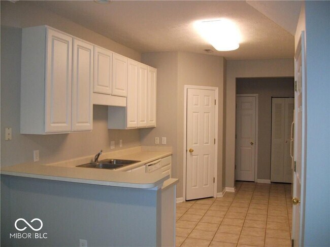 Building Photo - 2215 Colfax Ln