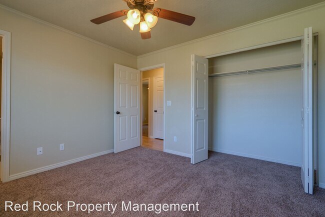 Building Photo - 3 br, 2 bath House - 530 S 250 E