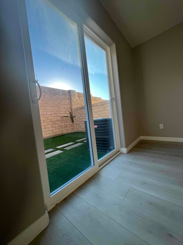 Building Photo - 1 1st St