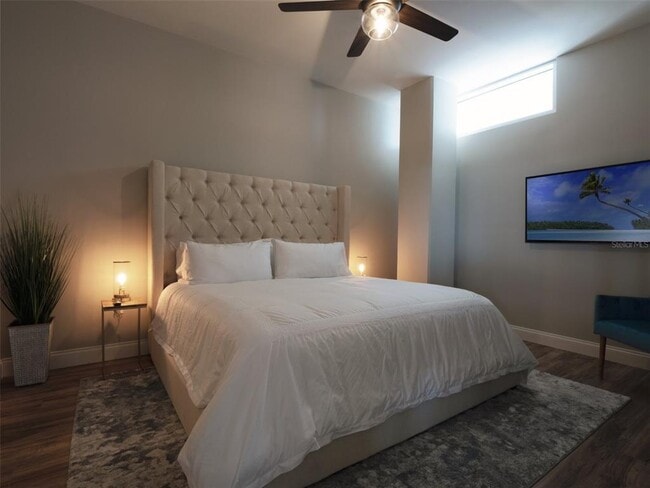 Building Photo - 525 E Jackson St