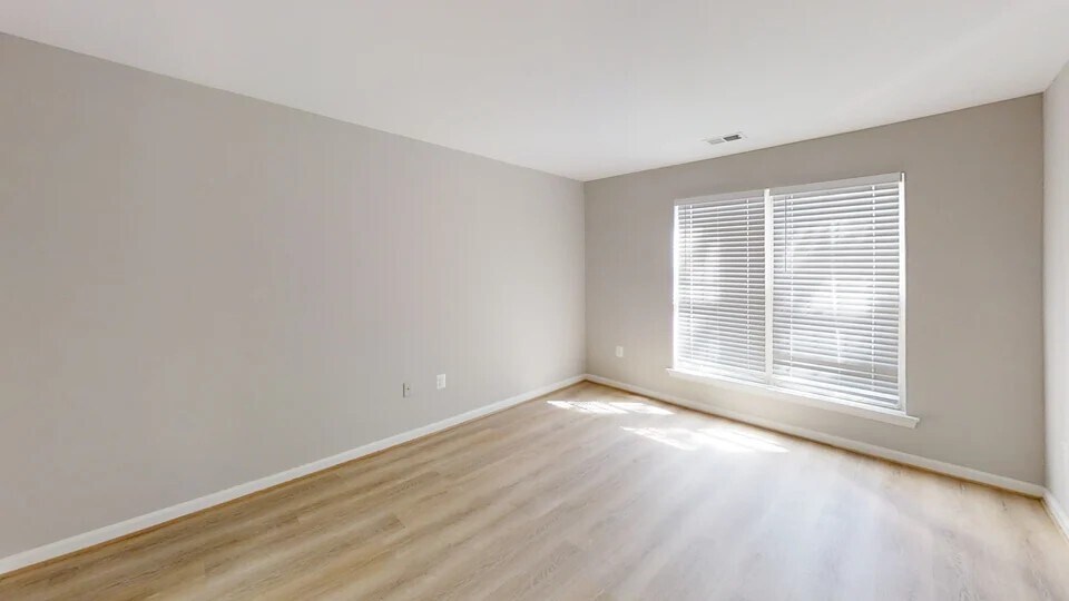 Building Photo - 3050 Trevor House Dr