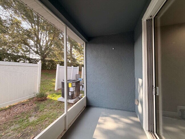 Building Photo - NEWLY UPGRADED 2BD/2.5 BATH TOWNHOME IN THE EXCLUSIVE WYNCHASE COMMUNITY!!