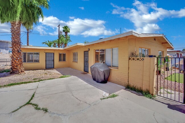 Primary Photo - 1304 Rexford Pl