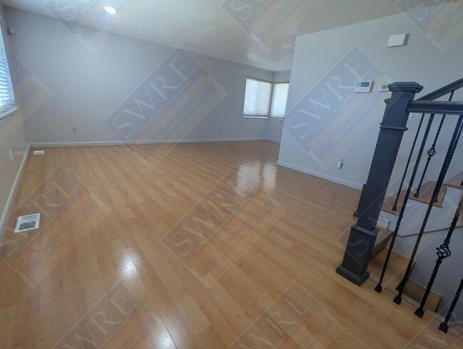 Building Photo - 3107 Scott Dr