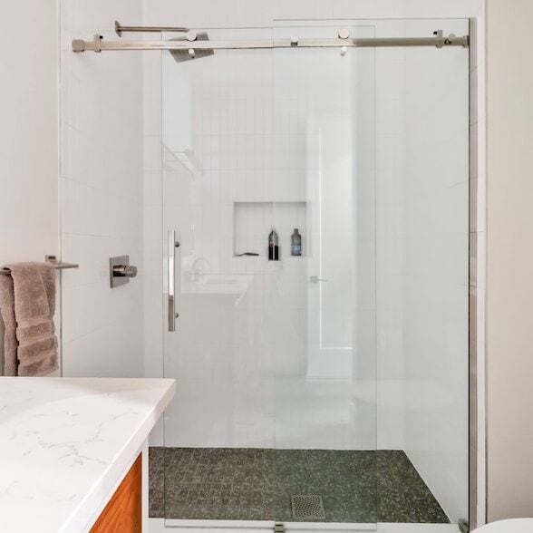 Building Photo - 8635 San Leandro Dr