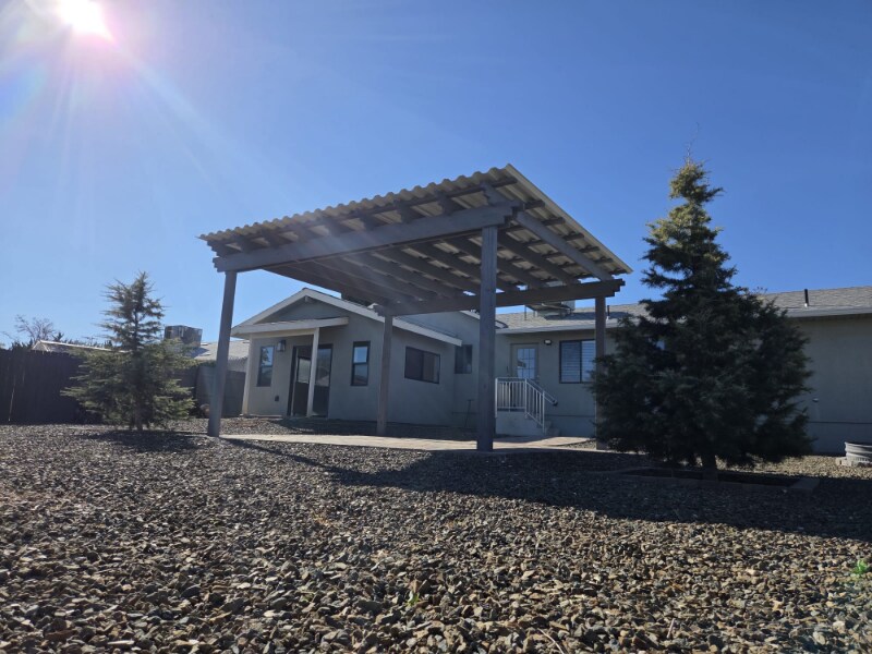 Building Photo - 2751 N Indian Wells Dr