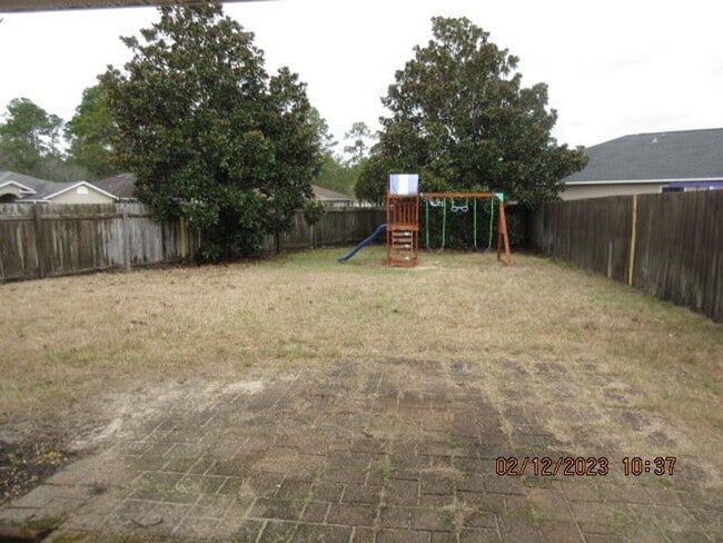 Building Photo - 2025 Catline Cir