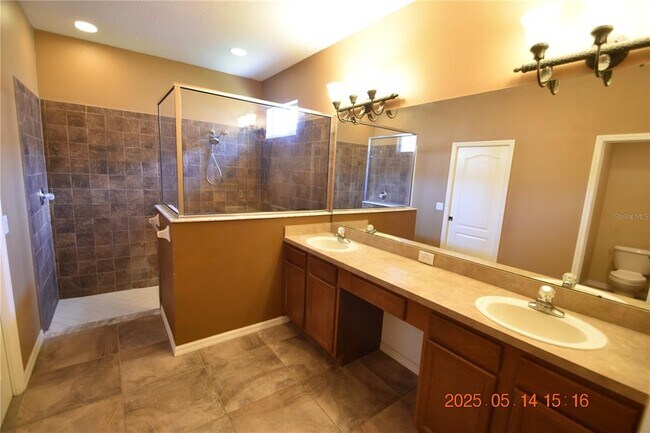 Building Photo - 27443 Edenfield Dr