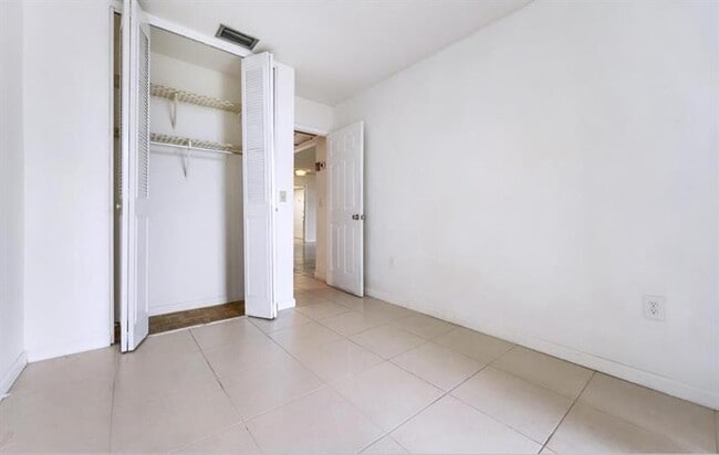 Building Photo - 1410 S Federal Hwy