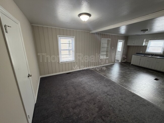 Building Photo - 1113 S Cambridge Cir